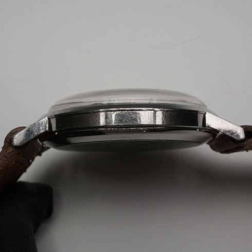 Circa 1962 OMEGA Men's Mechanical Watch Ref. 121.002-62 Cal. 269 Black Dial, Good Working Condition