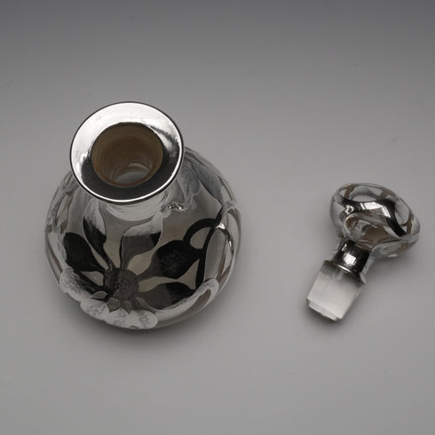 米国ヴィンテージ アール・ヌーヴォー シルバーオーバーレイ ガラス パフュームボトル 香水瓶