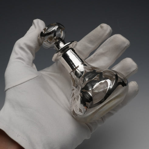 米国ヴィンテージ アール・ヌーヴォー シルバーオーバーレイ ガラス パフュームボトル 香水瓶