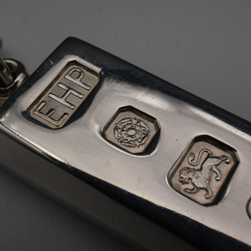 1977 British Vintage Sterling Silver Jubilee Ingot Pendant with Sterling Silver Chain Total 42.3g With Case