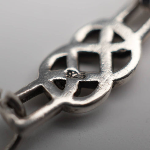 UK Vintage Celtic Knot Sterling Silver Ladies Bracelet 8.0g