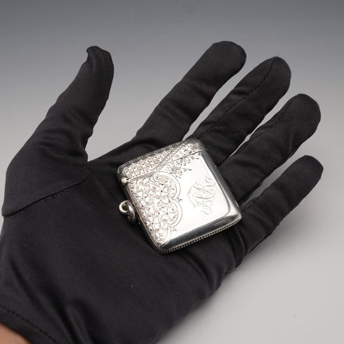 1897 British Antique Sterling Silver Vesta Case 30g William Harrison Walter