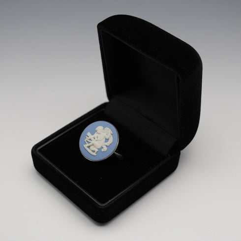 Vintage British Jewelry, Wedgwood Jasperware Sterling Silver Ring (JP size 14)