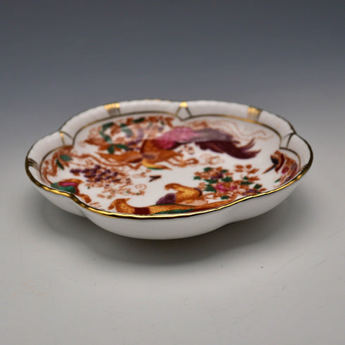 1977 United Kingdom Royal Crown Derby "Old Avesbury" Bone China Small Plate, 145mm Diameter