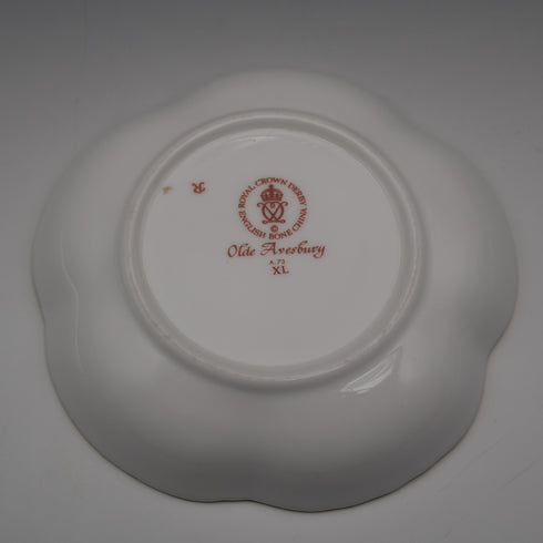 1977 United Kingdom Royal Crown Derby "Old Avesbury" Bone China Small Plate, 145mm Diameter