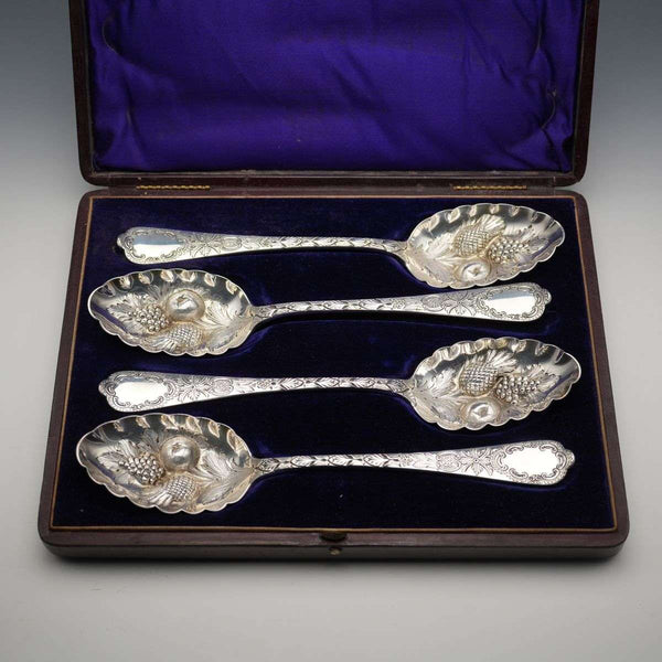 Late 19th Century English Antique Silver Plated Berry Spoons, Set of 4, Cased