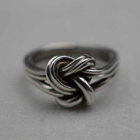 Vintage Sterling Silver Knot Design Ring (JP 13)