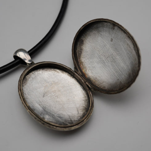 Antique Victorian Sterling Silver Locket Pendant with Leather Necklace 9.8g