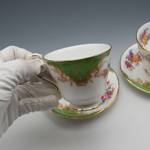 Par de tazas y platos de café estilo demitasse "Rockingham Green" de Paragon, vintage británico