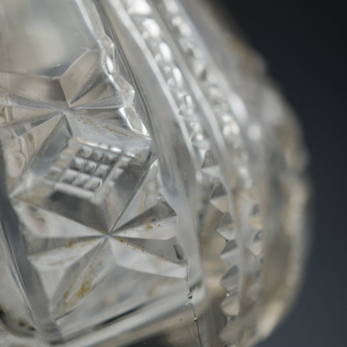 Azucarero antiguo inglés de 1907, cristal tallado y tapa de plata de ley, Robert Pringle