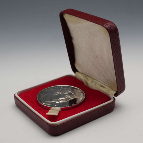 Medalla conmemorativa de plata pura del 10º aniversario del fallecimiento de J.F. Kennedy, 1973, 26g, con estuche