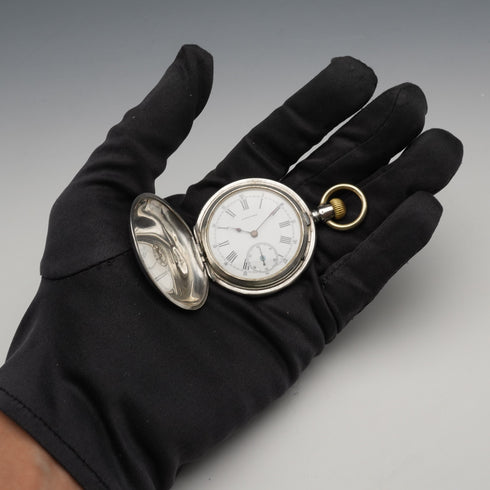 Reloj de bolsillo Longines antiguo de alrededor de 1889, plata 800, caja hunter, 43 mm de diámetro, en buen estado de funcionamiento.