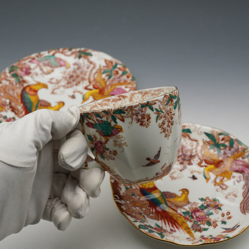 c. 1947 British Vintage Royal Crown Derby "Old Aylesbury" Tea Cup Trio ①