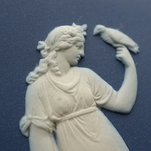 Tetera antigua de estilo tambor, Wedgwood Jasperware, Inglaterra, circa 1900