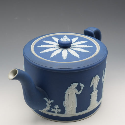 Tetera antigua de estilo tambor, Wedgwood Jasperware, Inglaterra, circa 1900