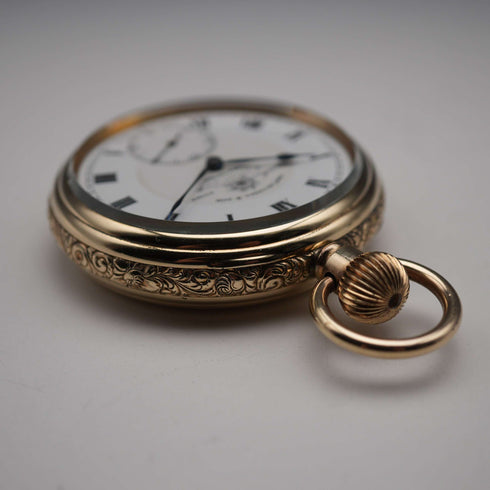 Años 1910, antigüedad británica, reloj de bolsillo Russell de tapa abierta, caja chapada en oro, en buen estado de funcionamiento