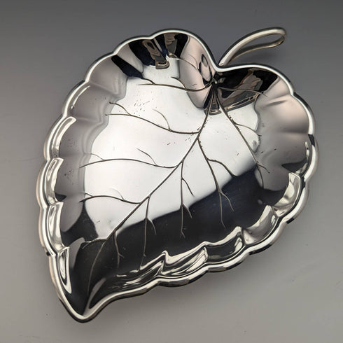 英国ヴィンテージ シルバープレート製 リーフ型ディッシュ ペア