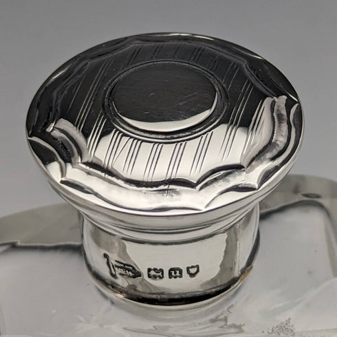 1915 年英國古董純銀蓋玻璃瓶一對 Walker 和 Hall