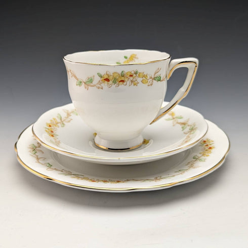 1940s British Gladstone teacup trio 3 sets
