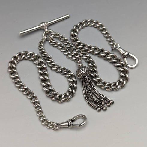 Cadena doble Albert de plata esterlina, antigüedad británica de alrededor de 1900, 34 g, con dije de borla