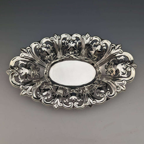 1904 British Antique Sterling Silver Earrings Dish 112g Elkington