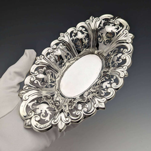 1904 British Antique Sterling Silver Earrings Dish 112g Elkington