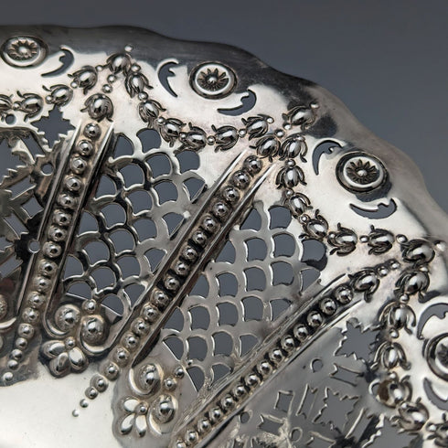 1894年 英国アンティーク 純銀製 ピアス装飾 ボウル/デッシュ 232g Martin Hall