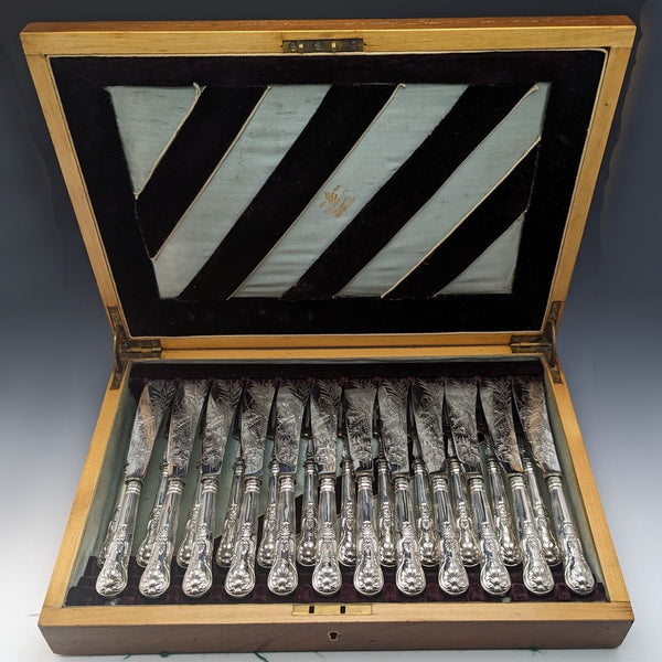 【ご予約済】1836年 英国アンティーク 純銀製ハンドル フィッシュカトラリー 12ペアセット 箱入り