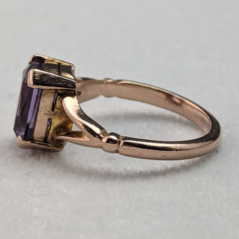 British vintage jewelry amethyst 9ct gold ring