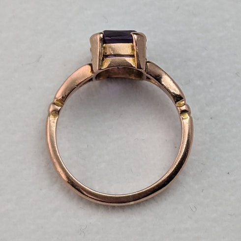 British vintage jewelry amethyst 9ct gold ring