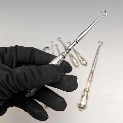 1910年頃 英国アンティーク シルバープレート製ハンドル ボタンフック 9本セット