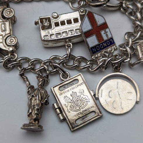 英国ヴィンテージ 純銀製 チャームブレスレット 62g