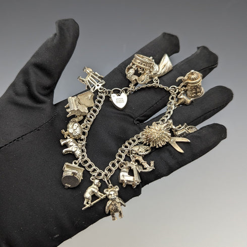 1976年 英国ヴィンテージ 純銀製 チャームブレスレット 67g