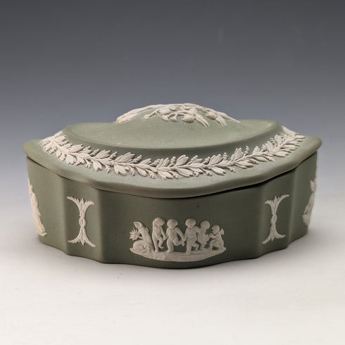 英国ヴィンテージ ウェッジウッド ジャスパーウェア製 オーバルボックス 小物入れ グリーン