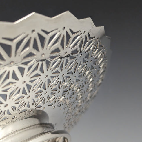 20世紀初頭 英国アンティーク シルバープレート製ディッシュ 直径27cm Mappin&Webb