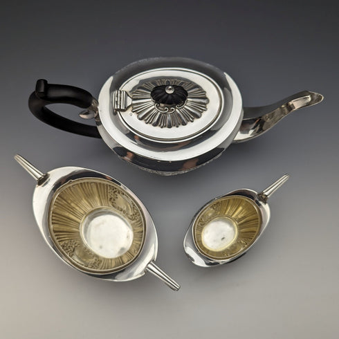 1902 年左右英國古董純銀學士茶壺 3 件套總計 540 克 Walker&Hall