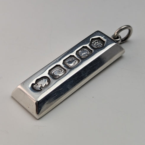 1977 年英國女王伊麗莎白二世 25 週年紀念純銀錠 32 克