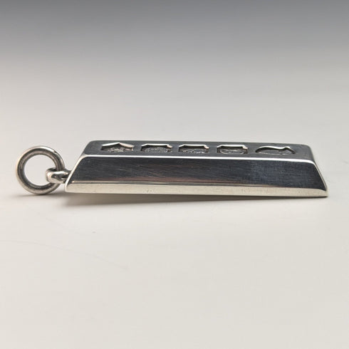 1977 年英國女王伊麗莎白二世 25 週年紀念純銀錠 32 克