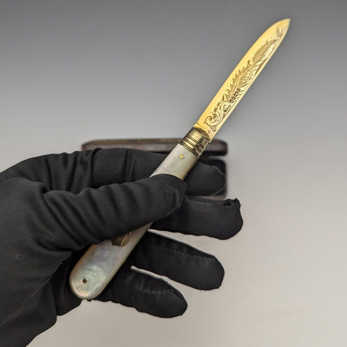 1888 年英國古董白色珍珠貝手柄純銀刀片折疊筆刀帶盒