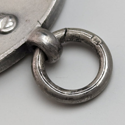 1930年 英国ヴィンテージ 純銀製クリケットメダルフォブ Navy, Army & Air Force Institute