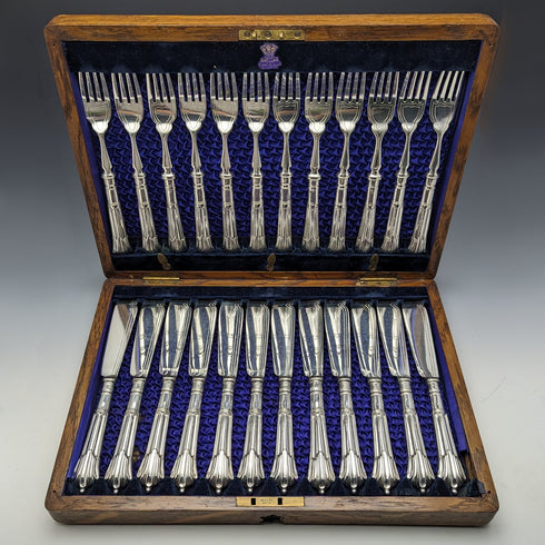 Around 1890 British antique silver plated cutlery 12 pair set in wooden box William Gallimore