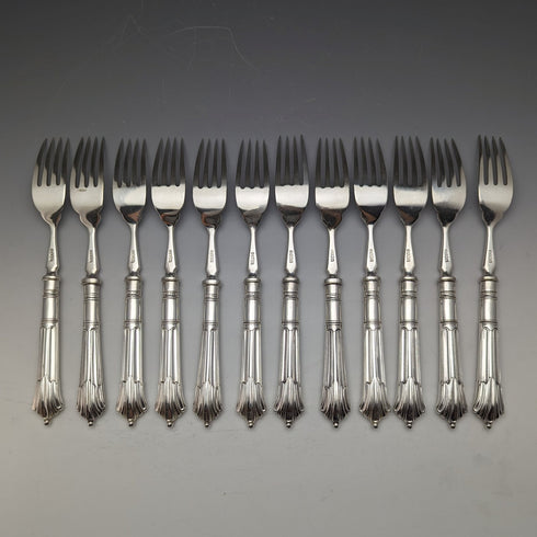 Around 1890 British antique silver plated cutlery 12 pair set in wooden box William Gallimore