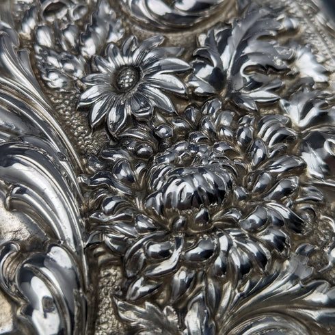 1909 年英國古董純銀浮雕雕刻梳妝台托盤 354 克 WGKeight