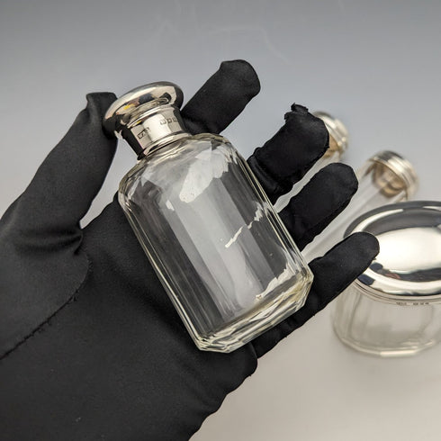 1924 年左右英國復古純銀帶蓋玻璃瓶 4 件套