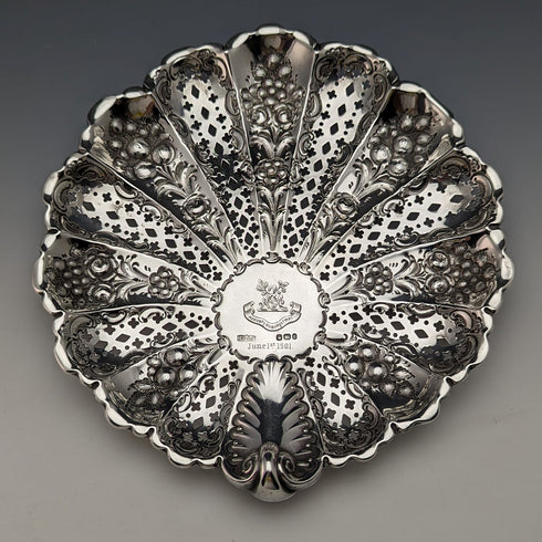 1895年 英国アンティーク 純銀製 シェル型脚付きディッシュ 238g James Dixon