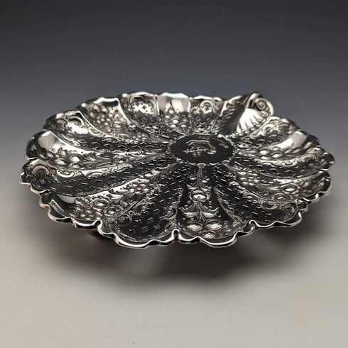 1895年 英国アンティーク 純銀製 シェル型脚付きディッシュ 238g James Dixon