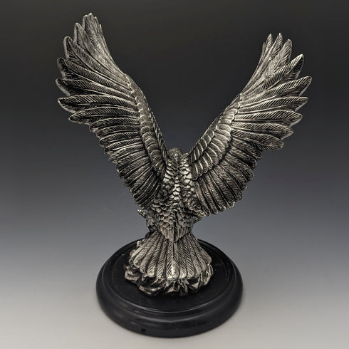 復古銀色鷹雕像木底座