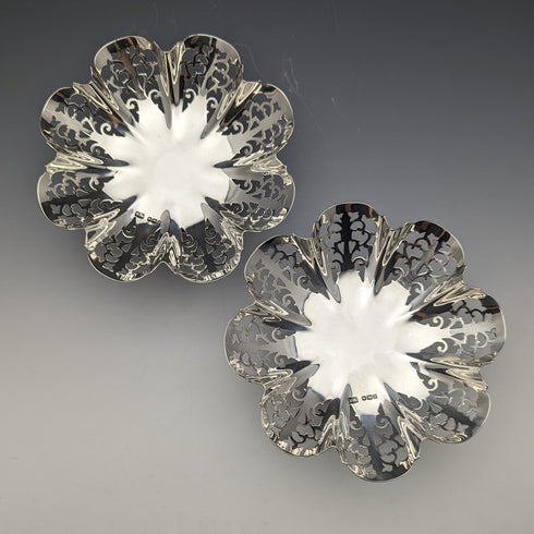 1933 年英國復古純銀蜜餞/Tazza 一對,總計 335 克 Viners