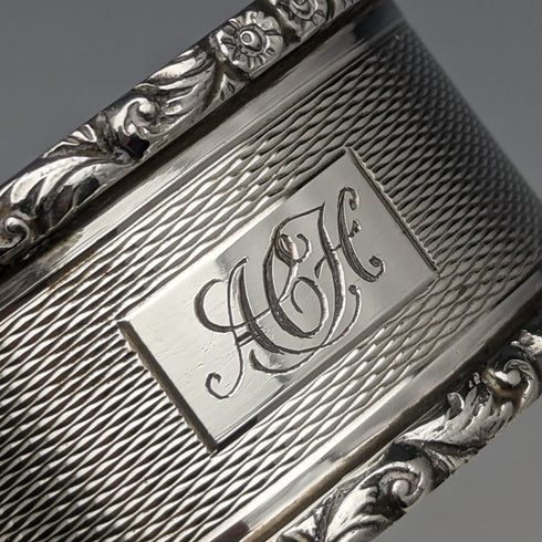 約 1960 年英國復古純銀餐巾環一對 Mappin 和 Webb 紙盒