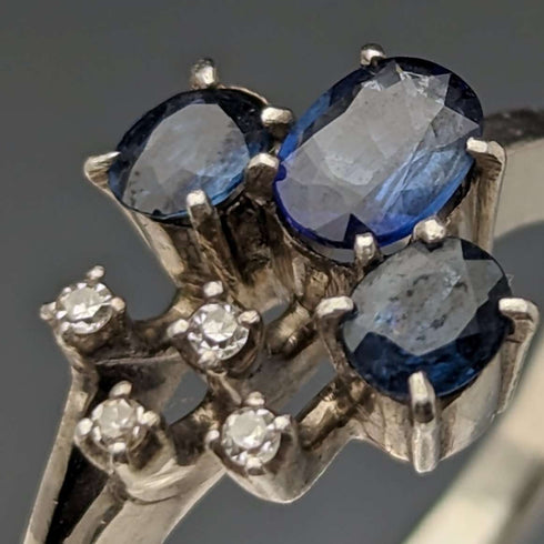British Vintage Jewelry Blue & White Stone Sterling Silver Ring